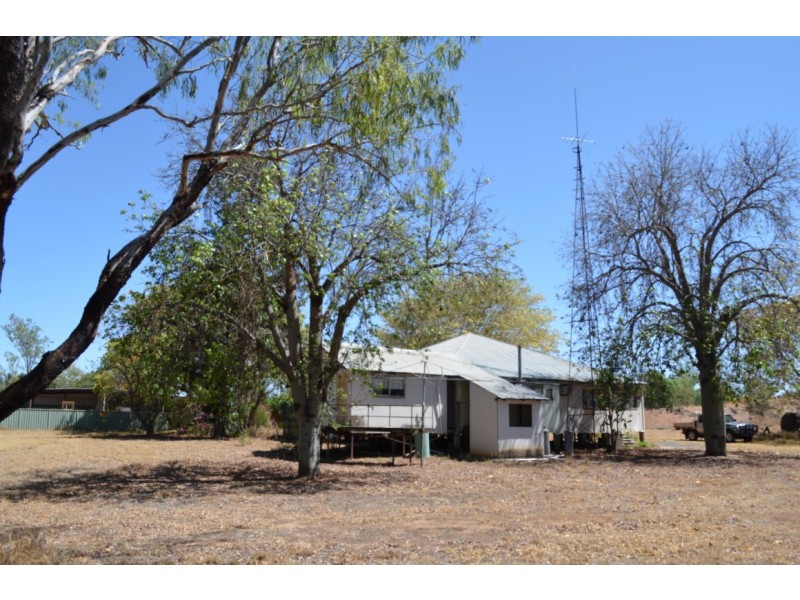 4 Slack Drive, Emerald QLD 4720
