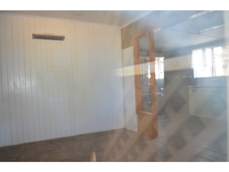 4 Slack Drive, Emerald QLD 4720