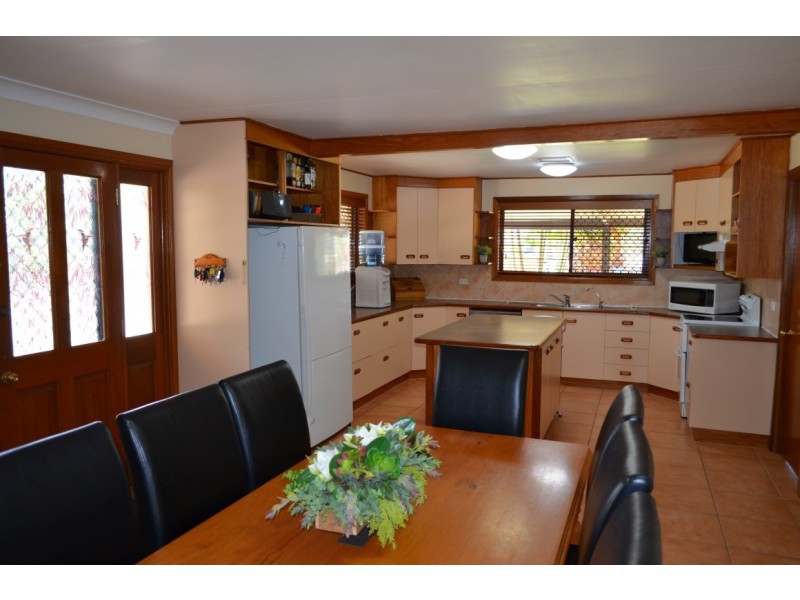 11A Crendon Street, Emerald QLD 4720