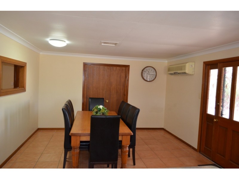 11A Crendon Street, Emerald QLD 4720