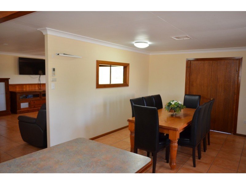 11A Crendon Street, Emerald QLD 4720