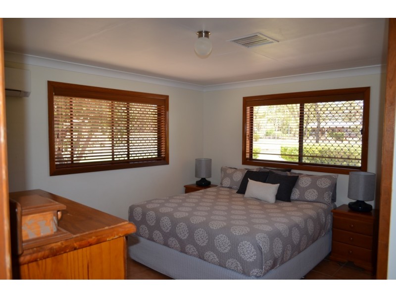 11A Crendon Street, Emerald QLD 4720