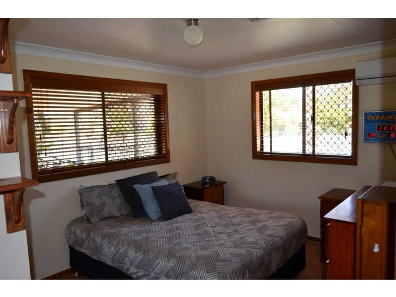 11A Crendon Street, Emerald QLD 4720