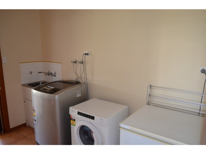 11A Crendon Street, Emerald QLD 4720