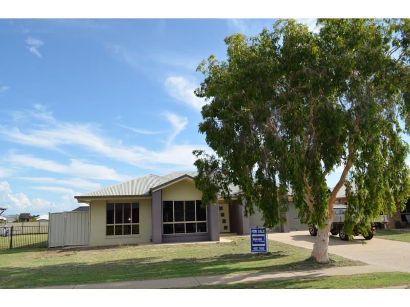 37 Mayfair Drive, Emerald QLD 4720
