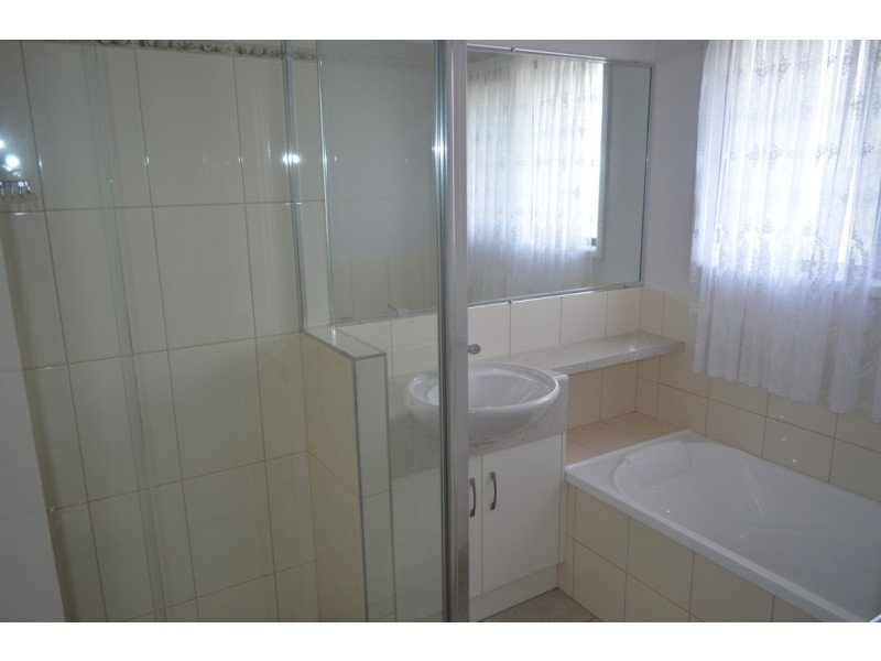 21 Gene Street, Emerald QLD 4720