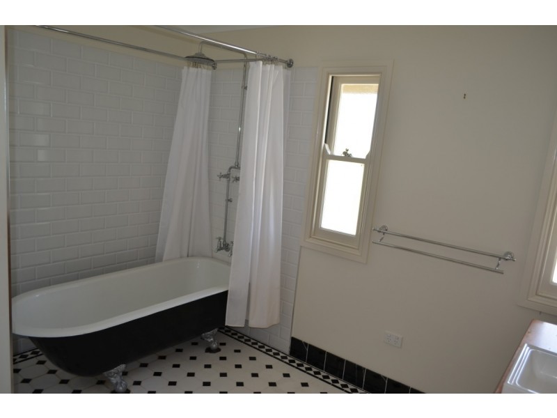 1007 – 1035 Selma Road, Emerald QLD 4720