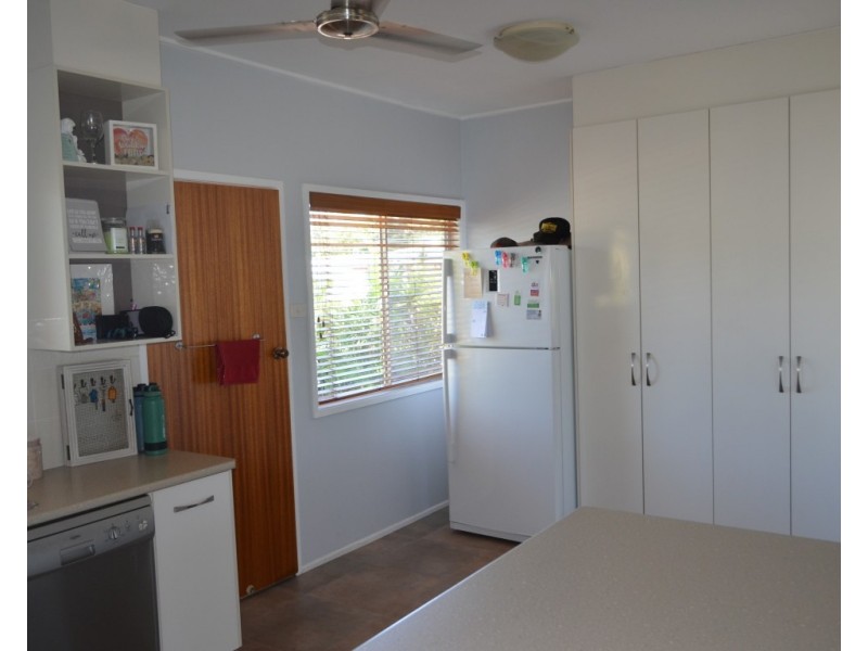 32 Campbell Street, Emerald QLD 4720