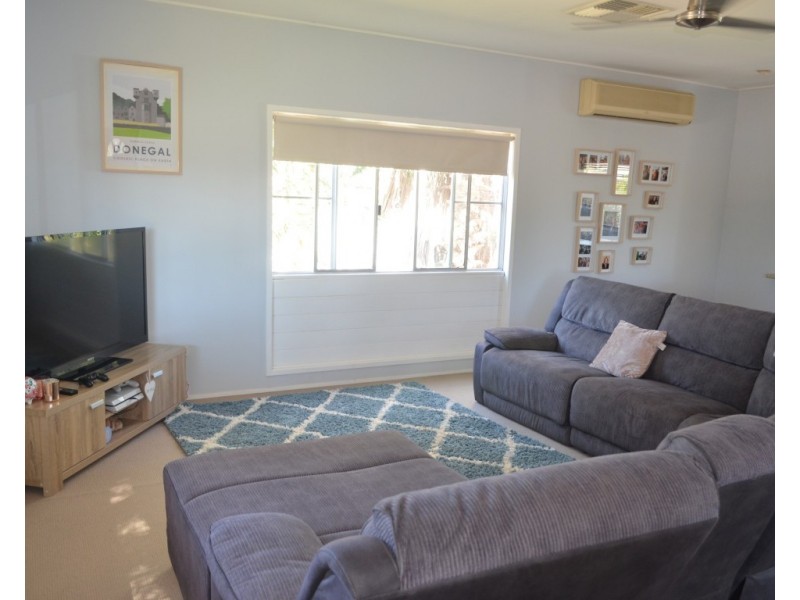 32 Campbell Street, Emerald QLD 4720