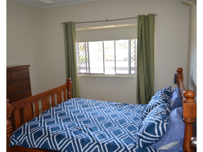 32 Campbell Street, Emerald QLD 4720