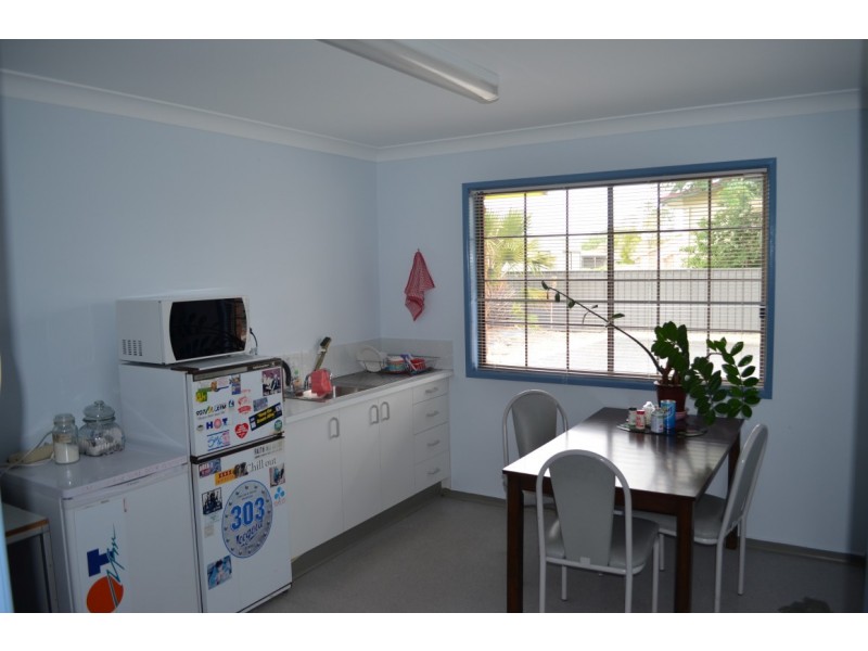 21 Esmond Street, Emerald QLD 4720