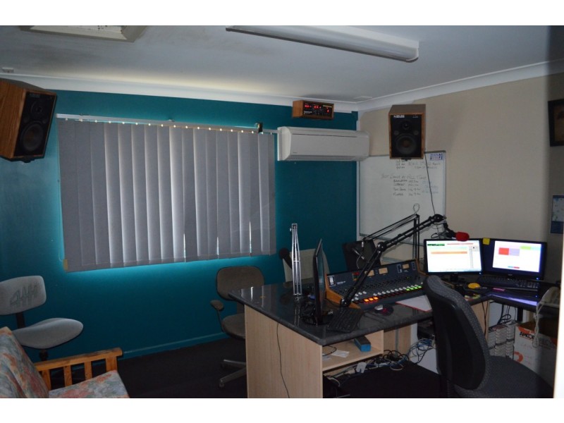 21 Esmond Street, Emerald QLD 4720