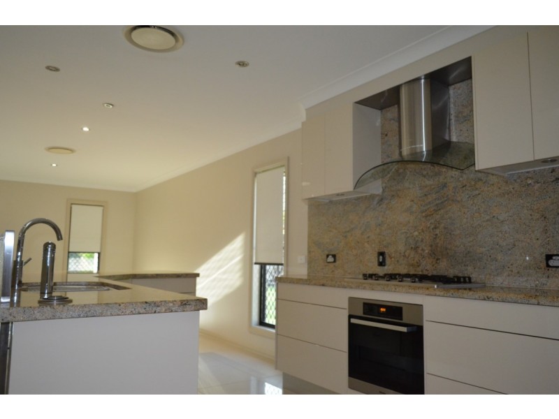 41 Russ Layton Drive, Emerald QLD 4720