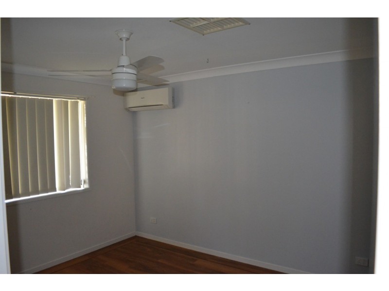 18 Kidd Street, Emerald QLD 4720