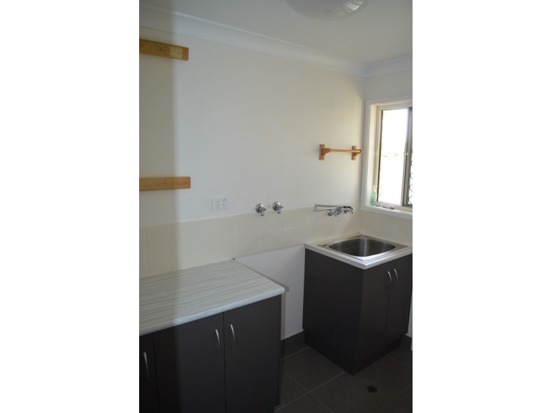 18 Kidd Street, Emerald QLD 4720