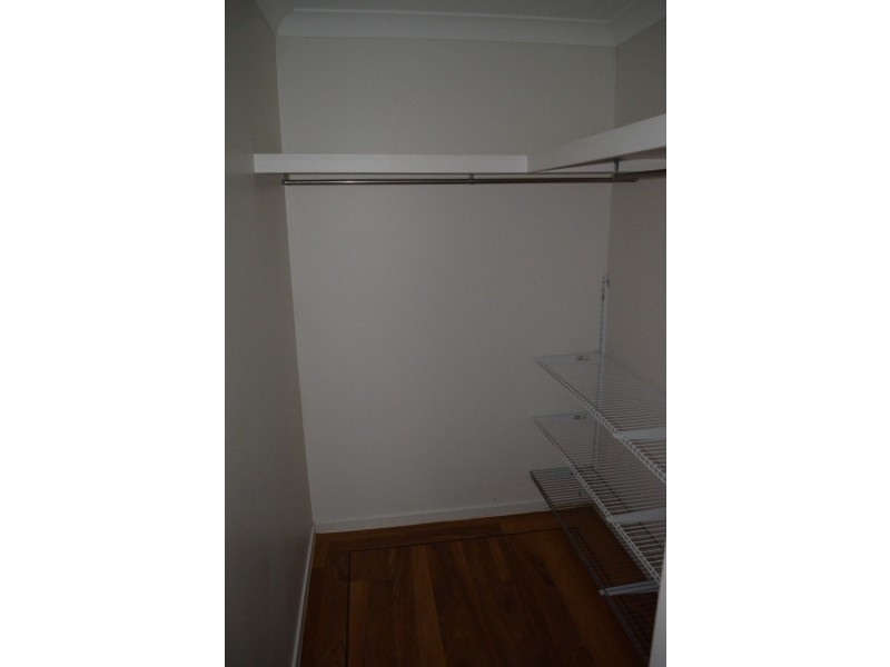 18 Kidd Street, Emerald QLD 4720