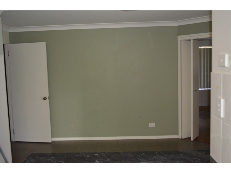 18 Kidd Street, Emerald QLD 4720