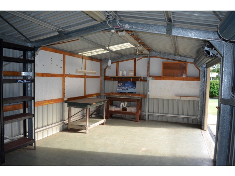 18 Kidd Street, Emerald QLD 4720