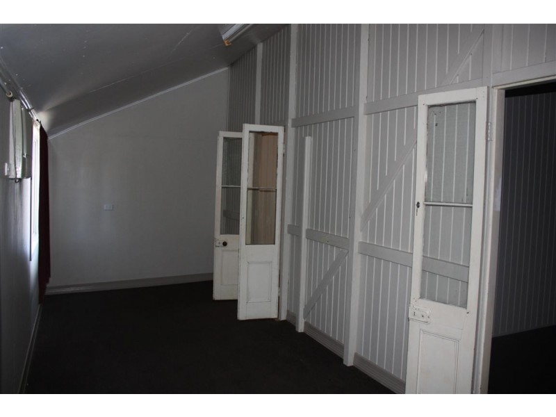 2 Retro Street, Capella QLD 4723