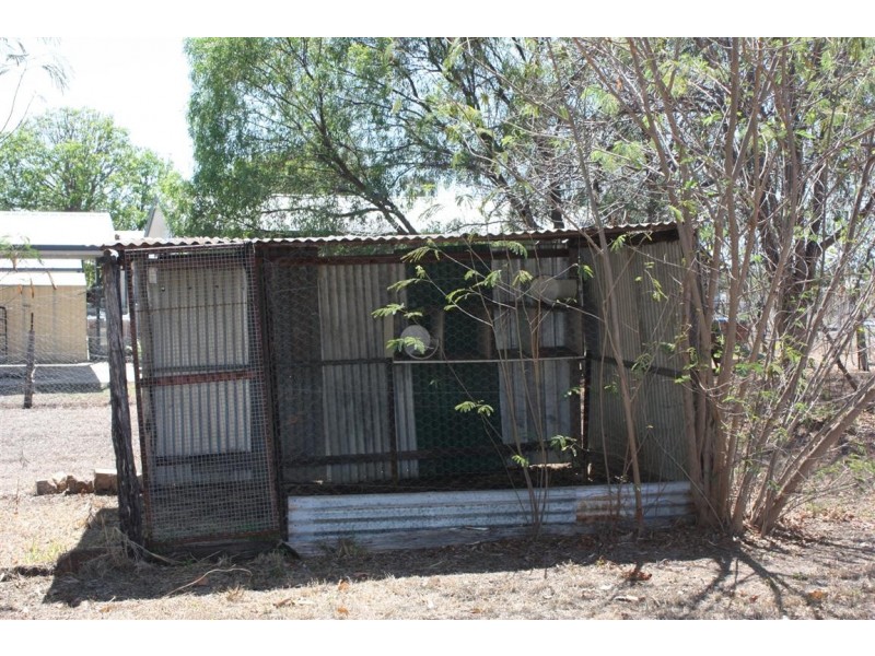 2 Retro Street, Capella QLD 4723