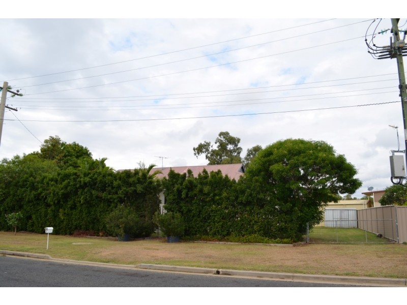 9 Little Street, Emerald QLD 4720