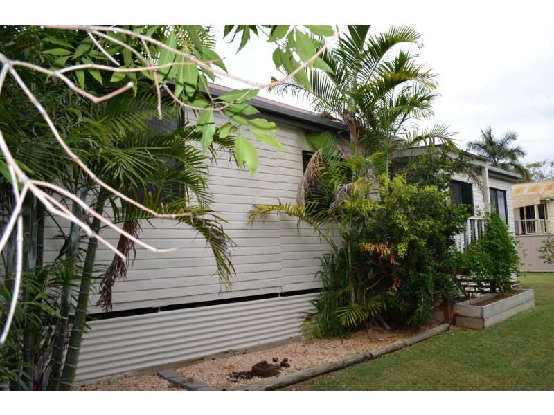 9 Little Street, Emerald QLD 4720