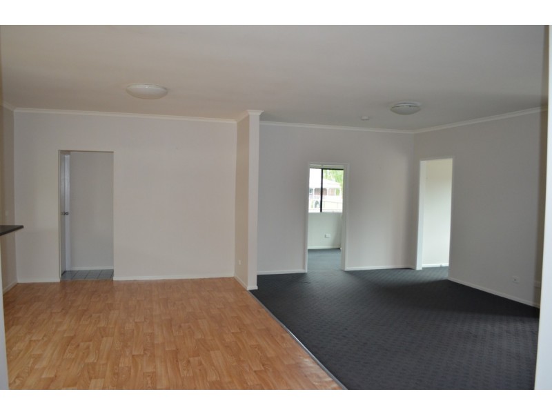 9 Little Street, Emerald QLD 4720