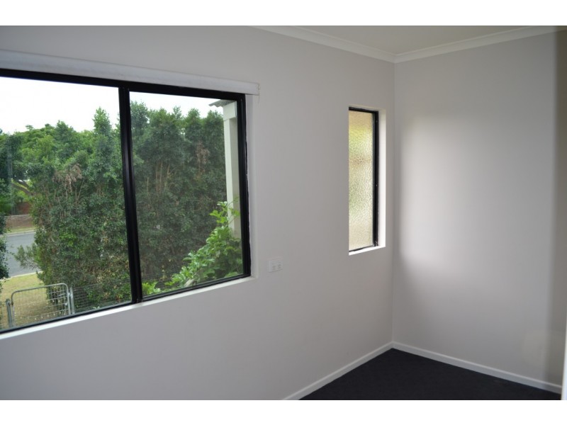 9 Little Street, Emerald QLD 4720