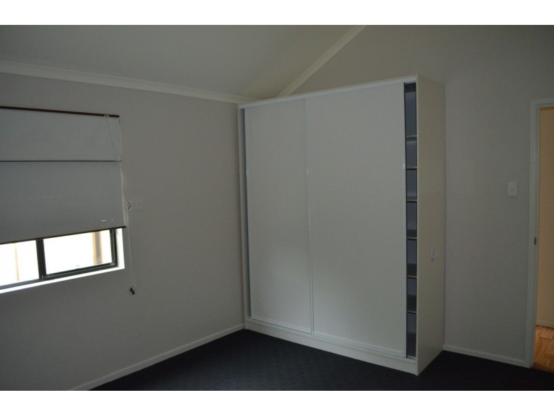 9 Little Street, Emerald QLD 4720