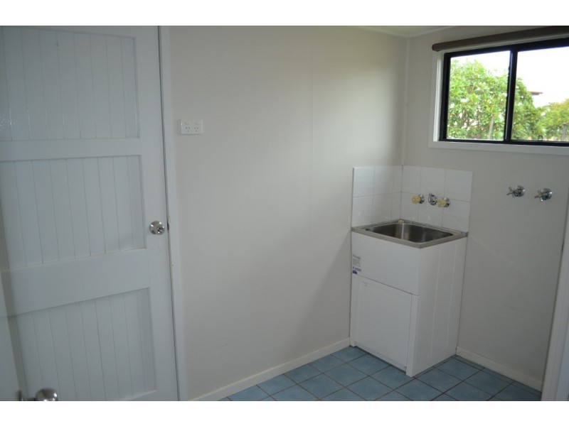 9 Little Street, Emerald QLD 4720