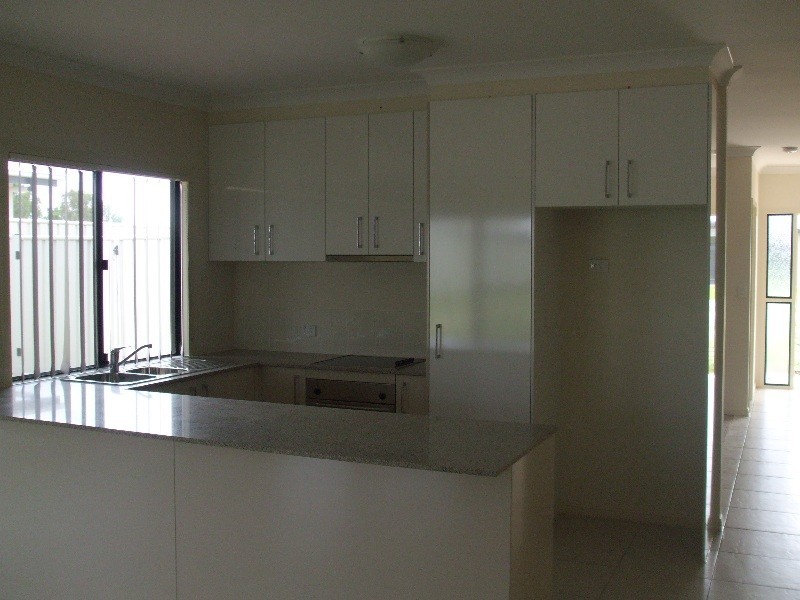 17 Rogers Street, Emerald QLD 4720