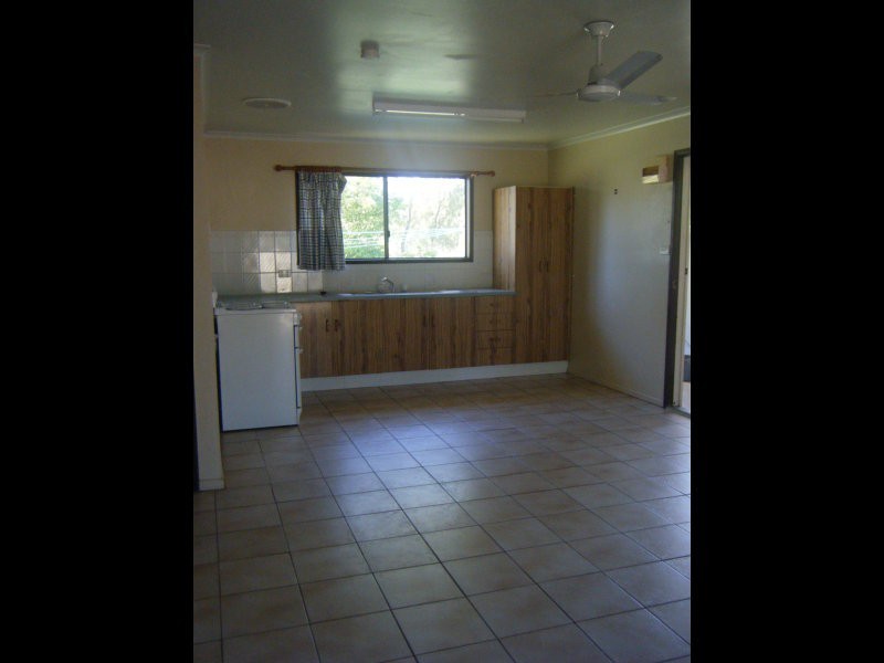 1/45 Baker Street, Emerald QLD 4720