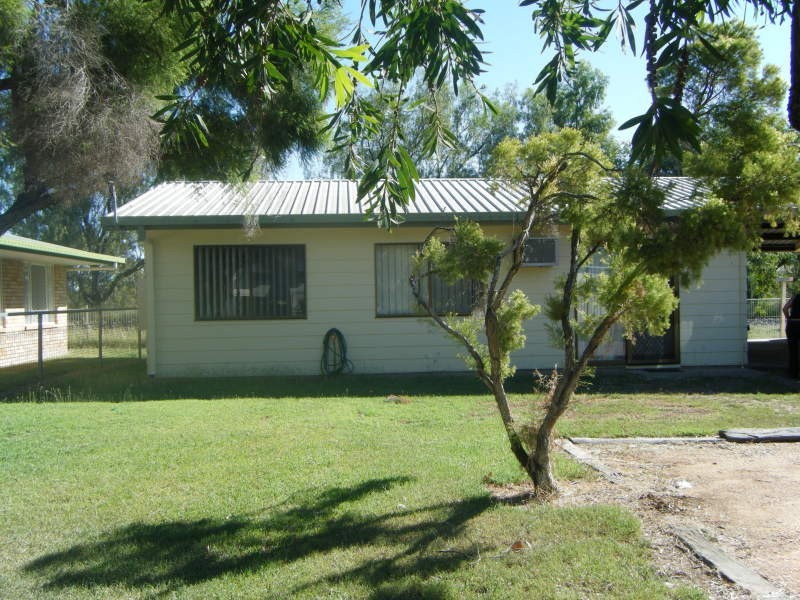 1/45 Baker Street, Emerald QLD 4720
