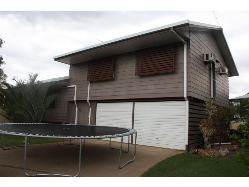 8 Barry Street, Emerald QLD 4720