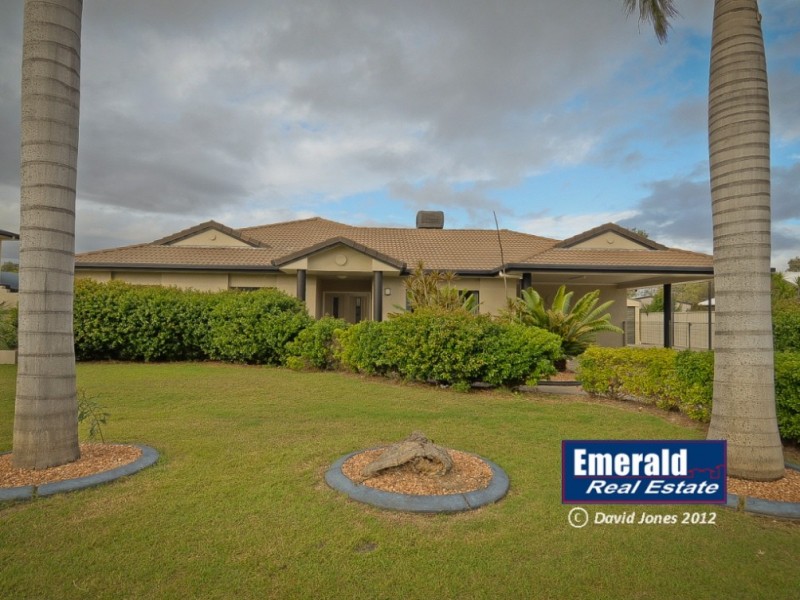 26 Kidd Street, Emerald QLD 4720