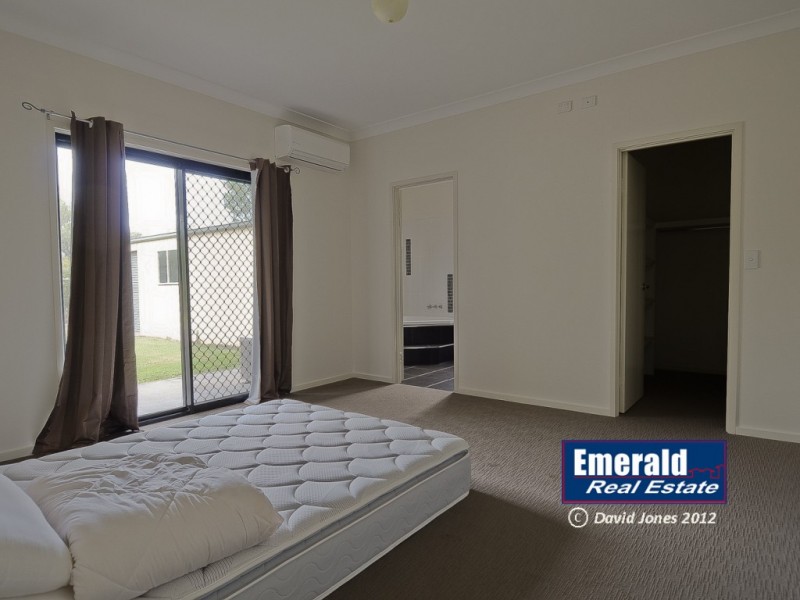 26 Kidd Street, Emerald QLD 4720