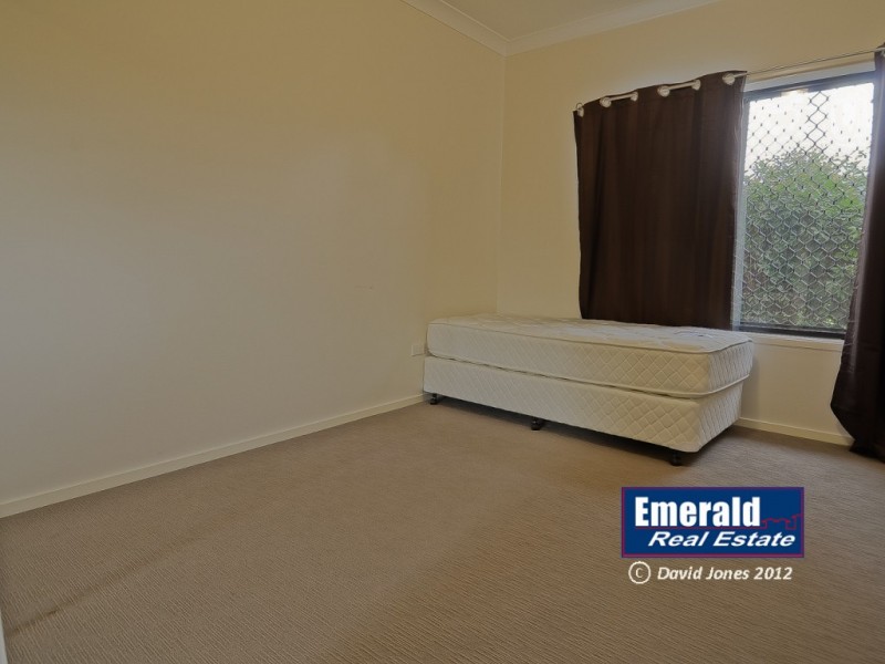 26 Kidd Street, Emerald QLD 4720