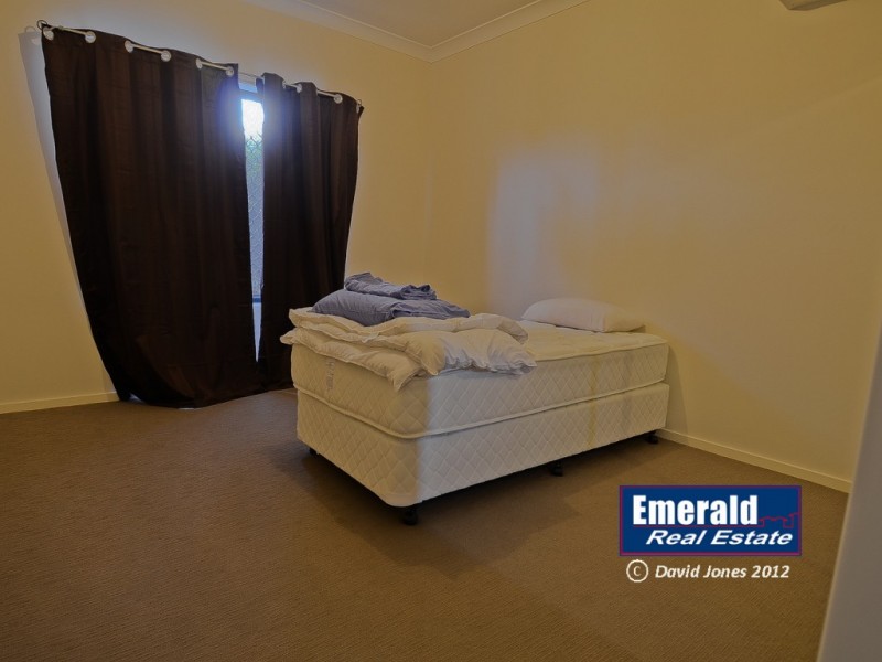 26 Kidd Street, Emerald QLD 4720