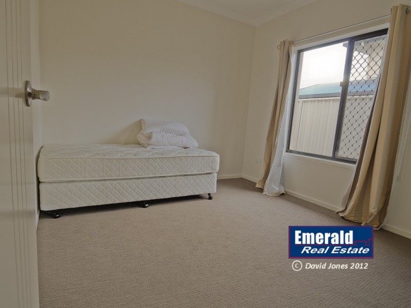 26 Kidd Street, Emerald QLD 4720
