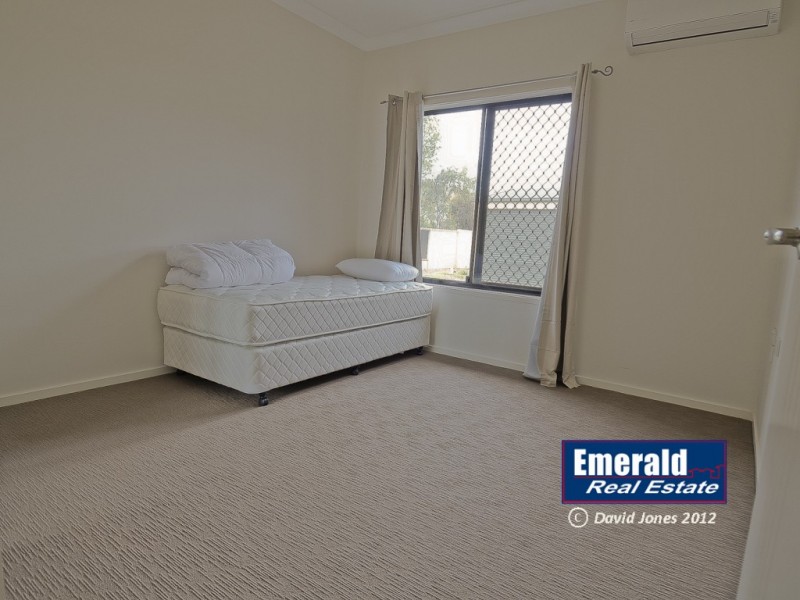 26 Kidd Street, Emerald QLD 4720