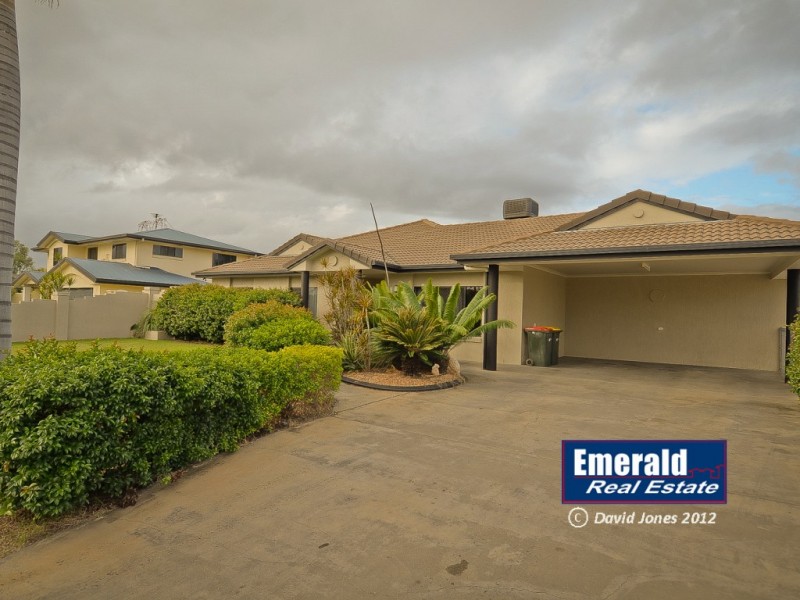26 Kidd Street, Emerald QLD 4720