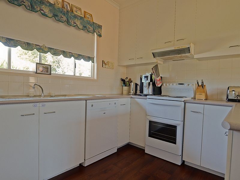 11 Alamein Drive, Emerald QLD 4720