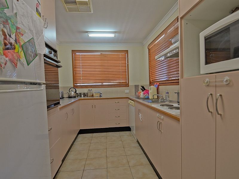 59 Park Avenue, Emerald QLD 4720