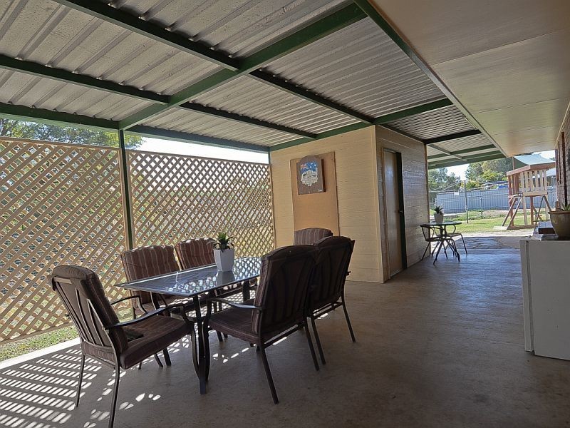 59 Park Avenue, Emerald QLD 4720