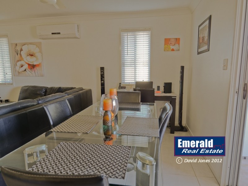 30 Newman Drive, Emerald QLD 4720