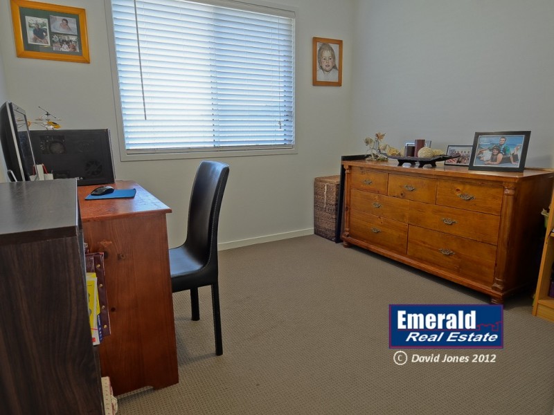 30 Newman Drive, Emerald QLD 4720