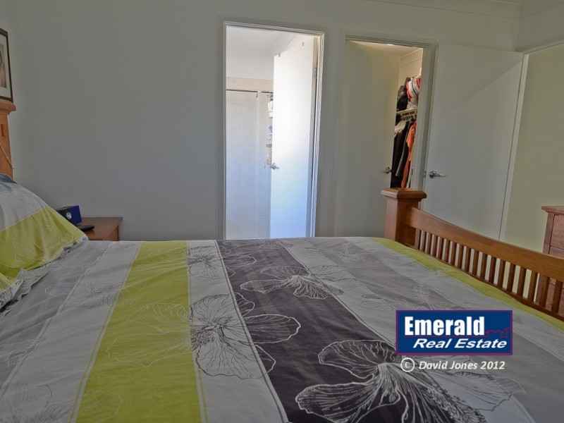 30 Newman Drive, Emerald QLD 4720