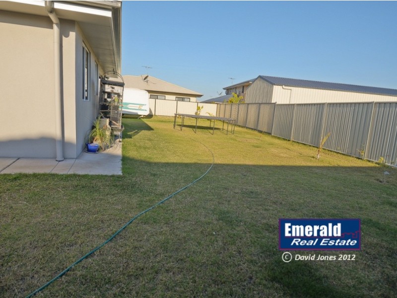 30 Newman Drive, Emerald QLD 4720
