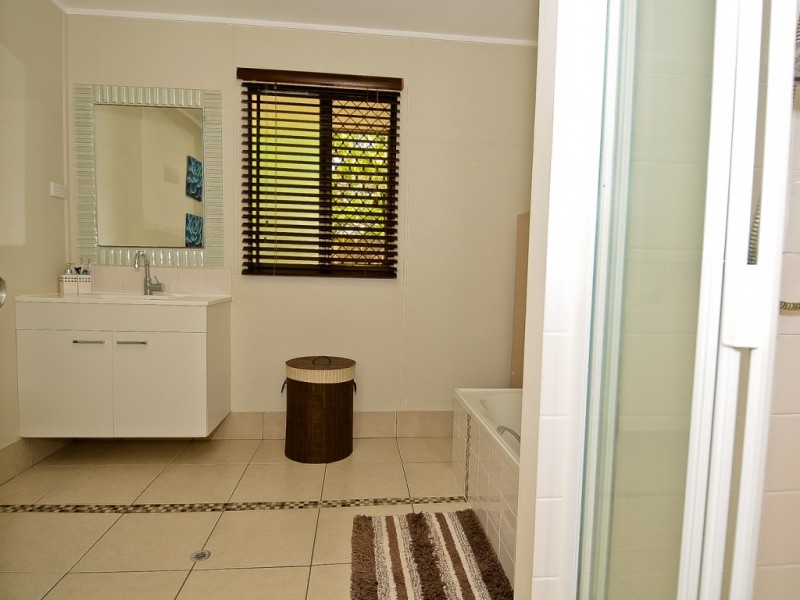 70 Ruby Street, Emerald QLD 4720