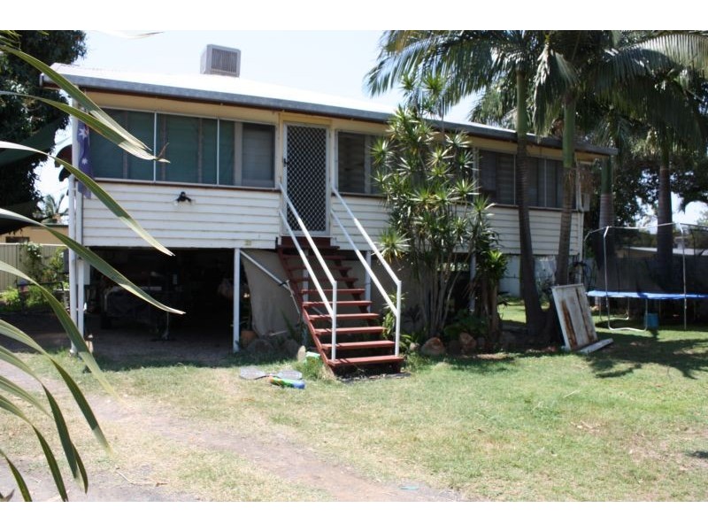 25 Theresa Street, Emerald QLD 4720